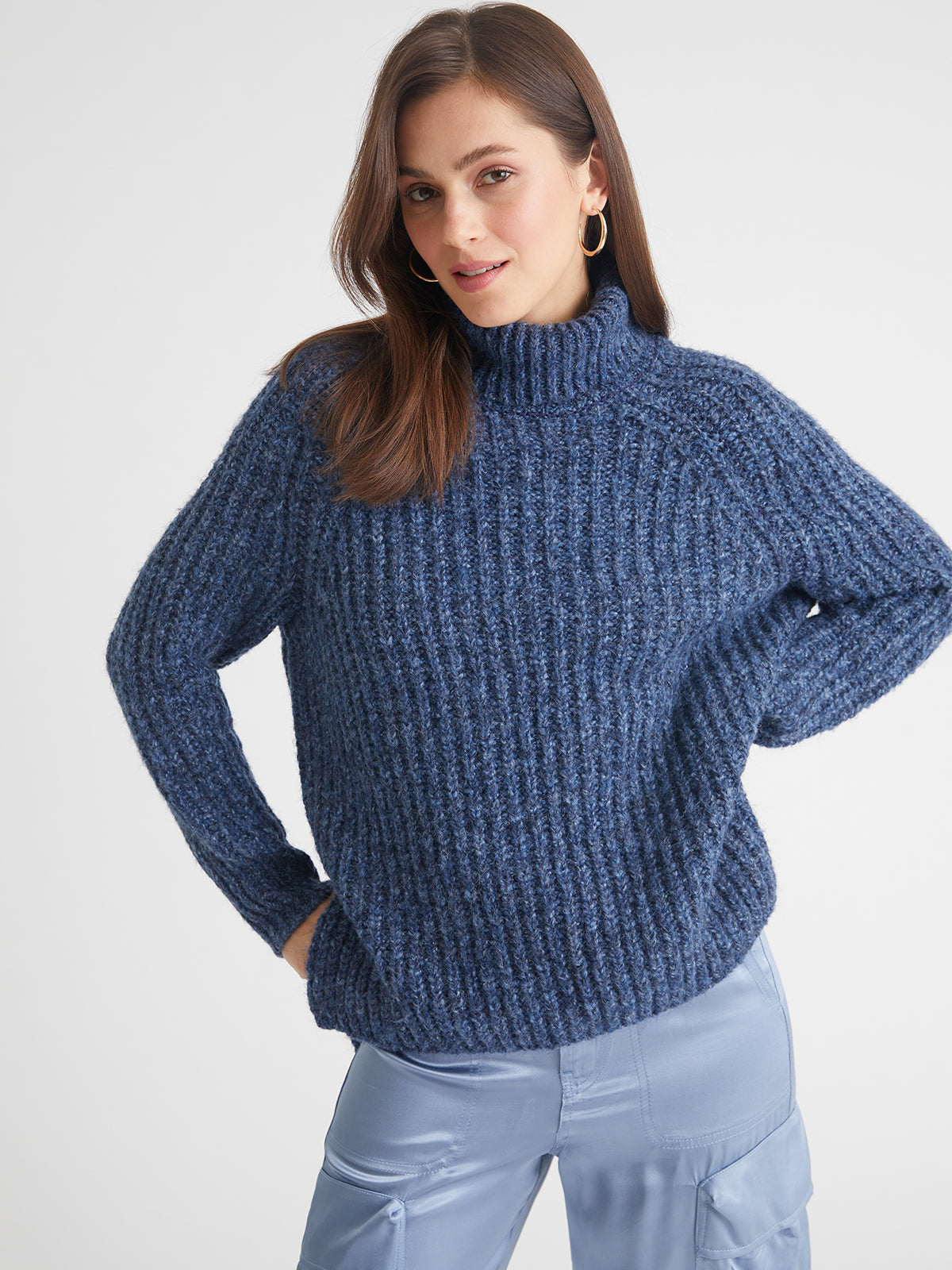ハイクオリティ M Made in Italy Women's Long Sleeve Sweater with Round Bottom Hem,  Cashew,