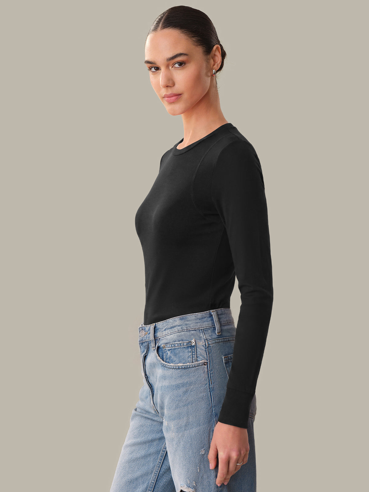 Carolina: Slim Fit Long Sleeve Top