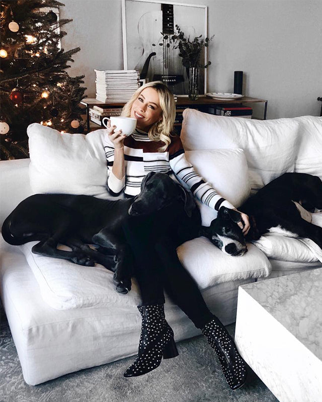 Mary Lawless Lee of Happily Grey at Home for the Holidays in 525 America