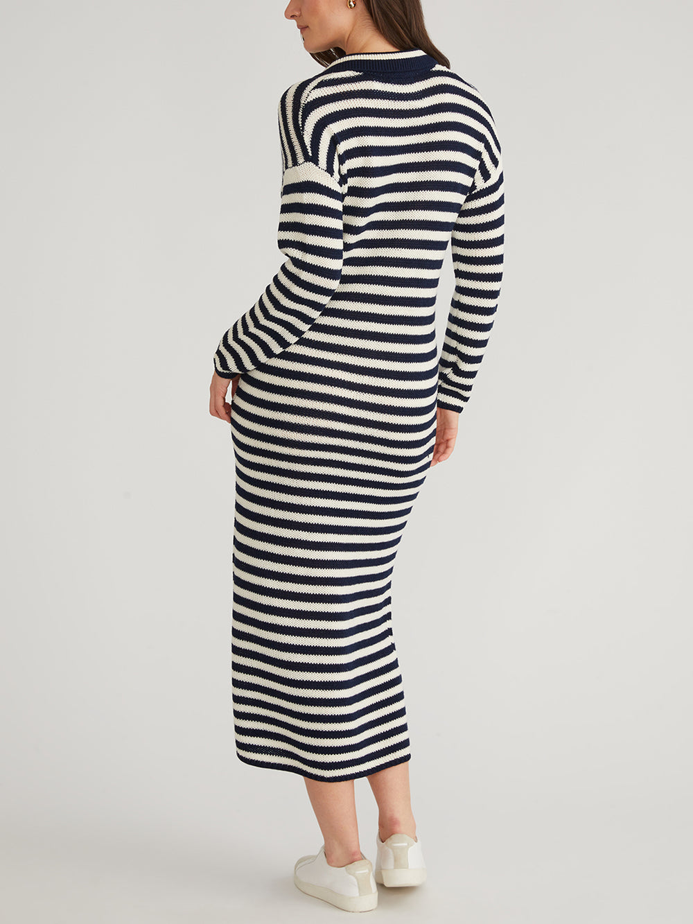 black white striped long sleeve dress 525 America Raya Polo Sweaterdress blue sparkles Crafted from a smooth Running back: Ari The Style:PF269561