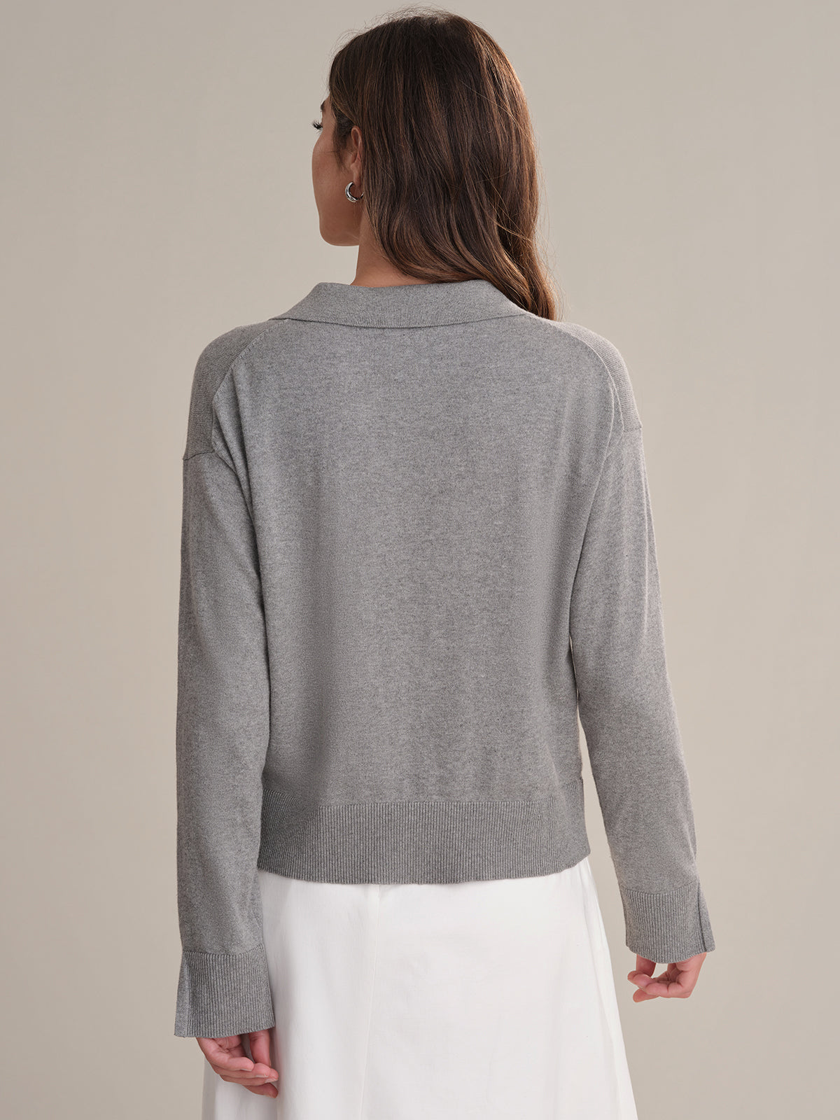 Maddi: V-Neck Collar Cotton Pullover