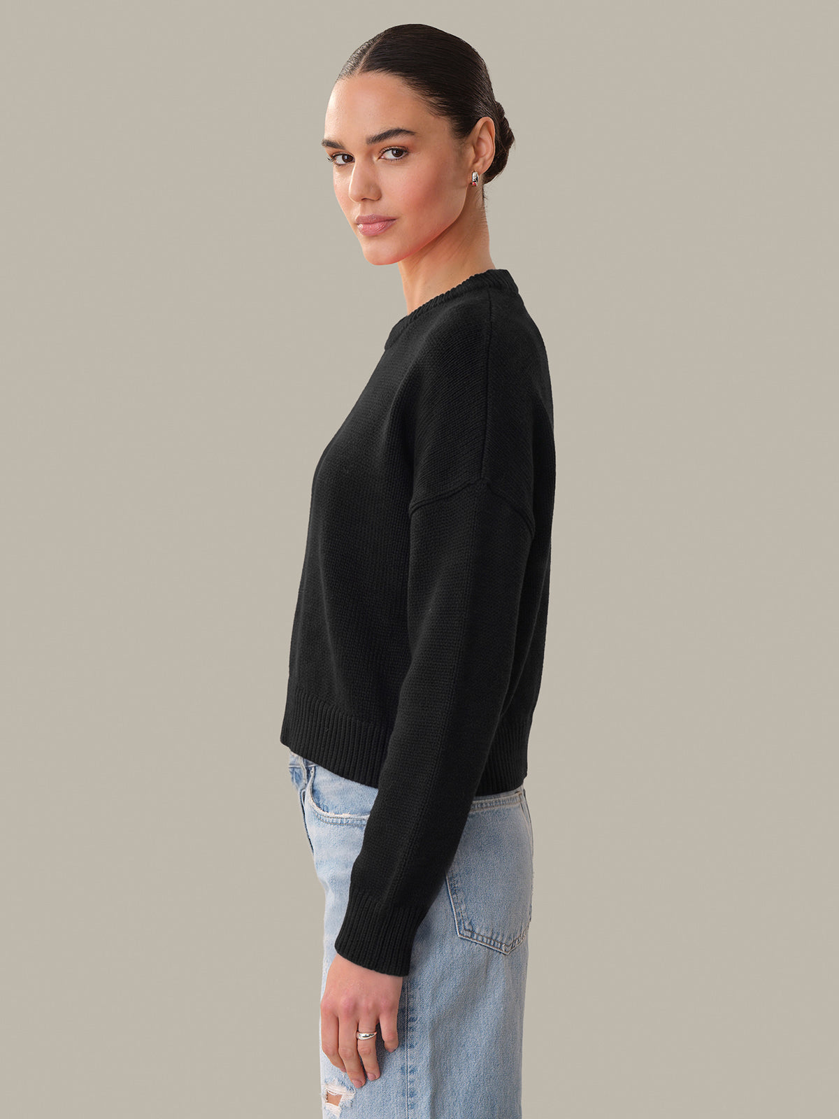 Veda: Classic Cotton Crewneck Sweater
