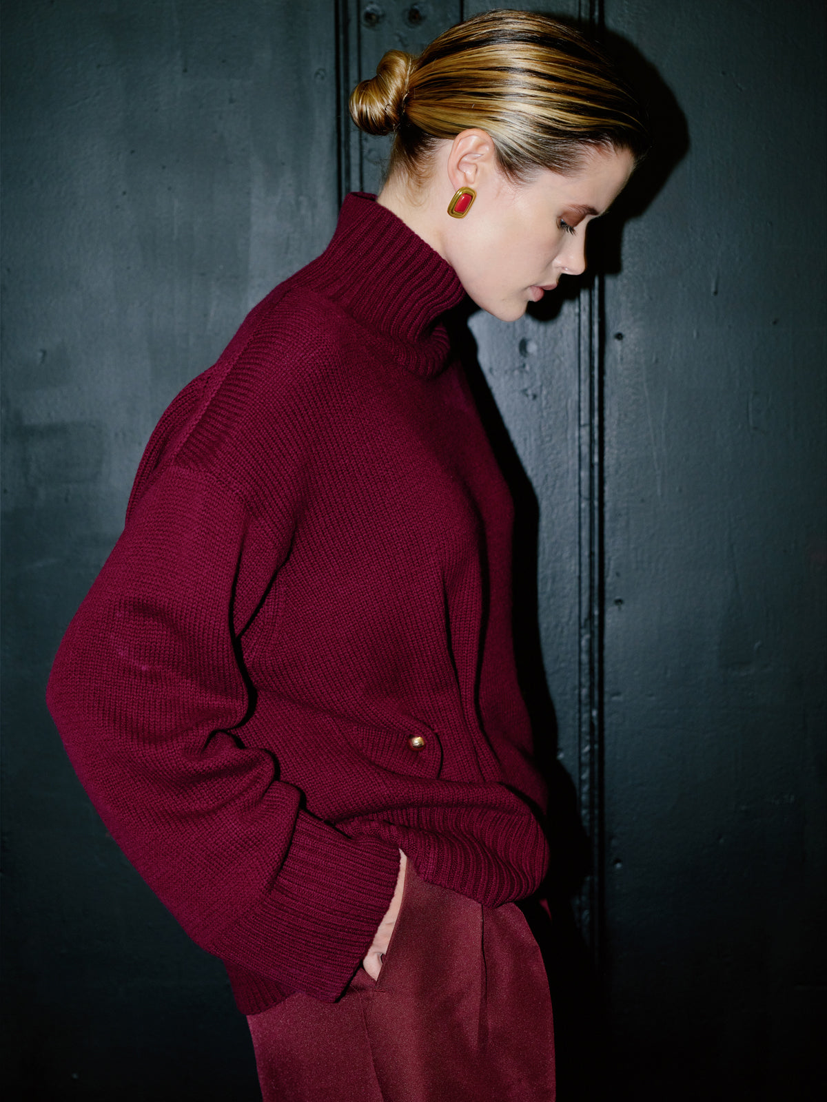 525 X DL10C: Minetta Cashmere Turtleneck Pullover