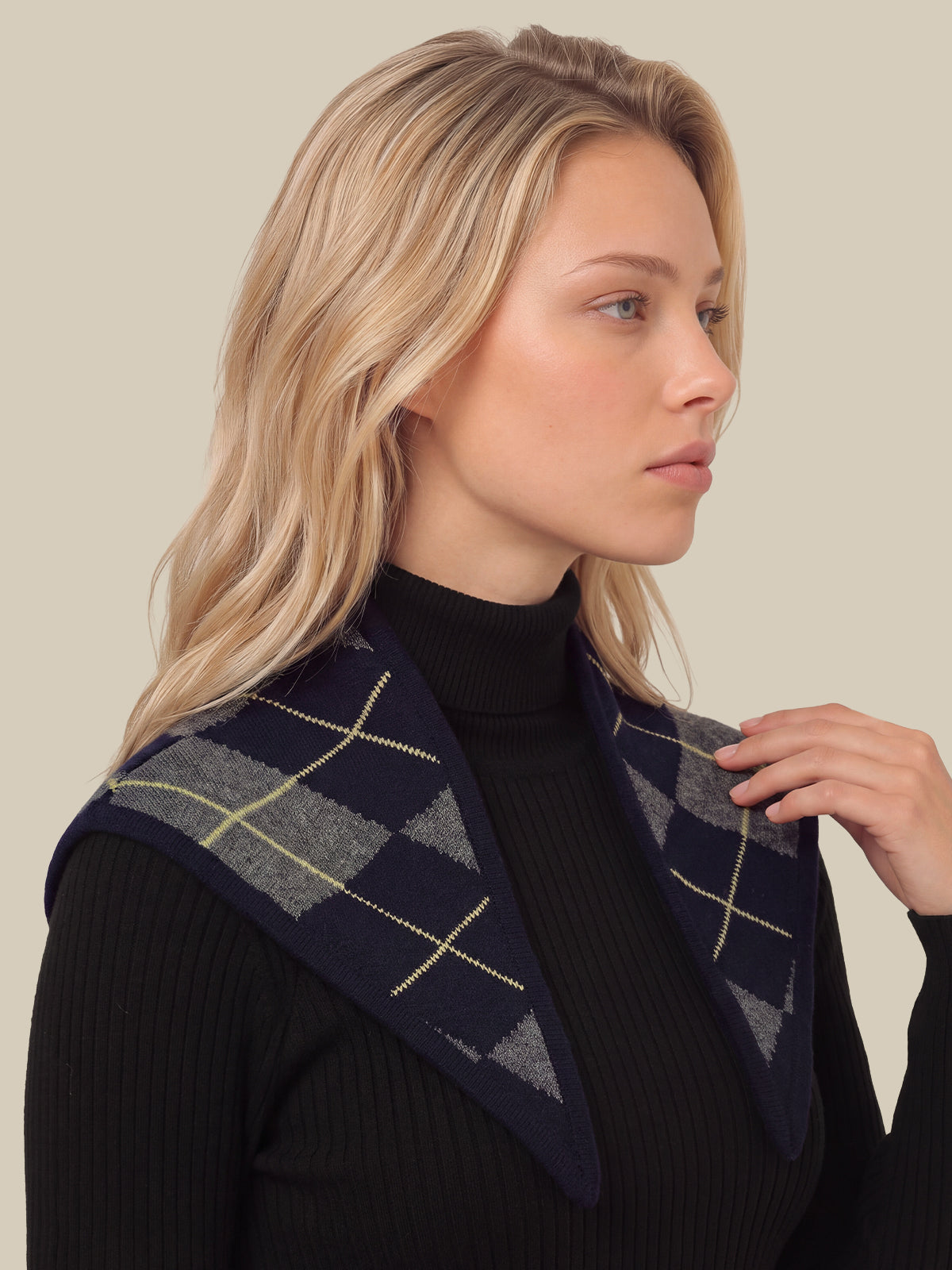100% Grade-A Cashmere Argyle Triangle Scarf